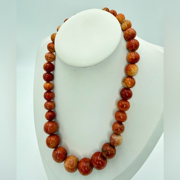 Vintage Genuine Apple Coral Graduated Bead Necklace 16” Barrel Clasp - Picture 5 of 17
